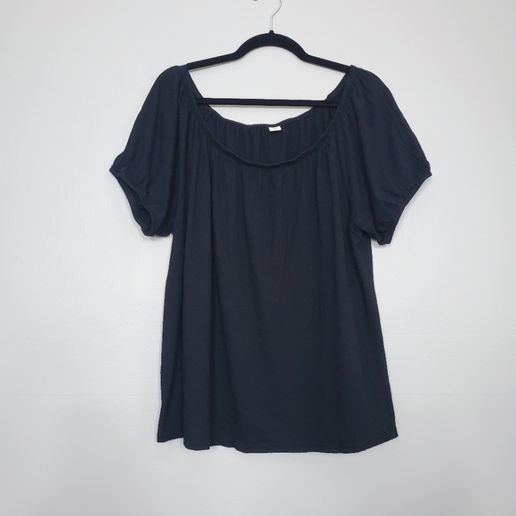 Old Navy Tops - 3/$22 Old Navy off the shoulder swing tee